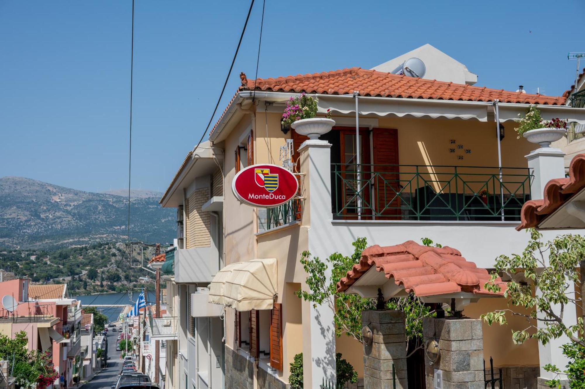 Monteduca Apartments Argostoli  Ngoại thất bức ảnh
