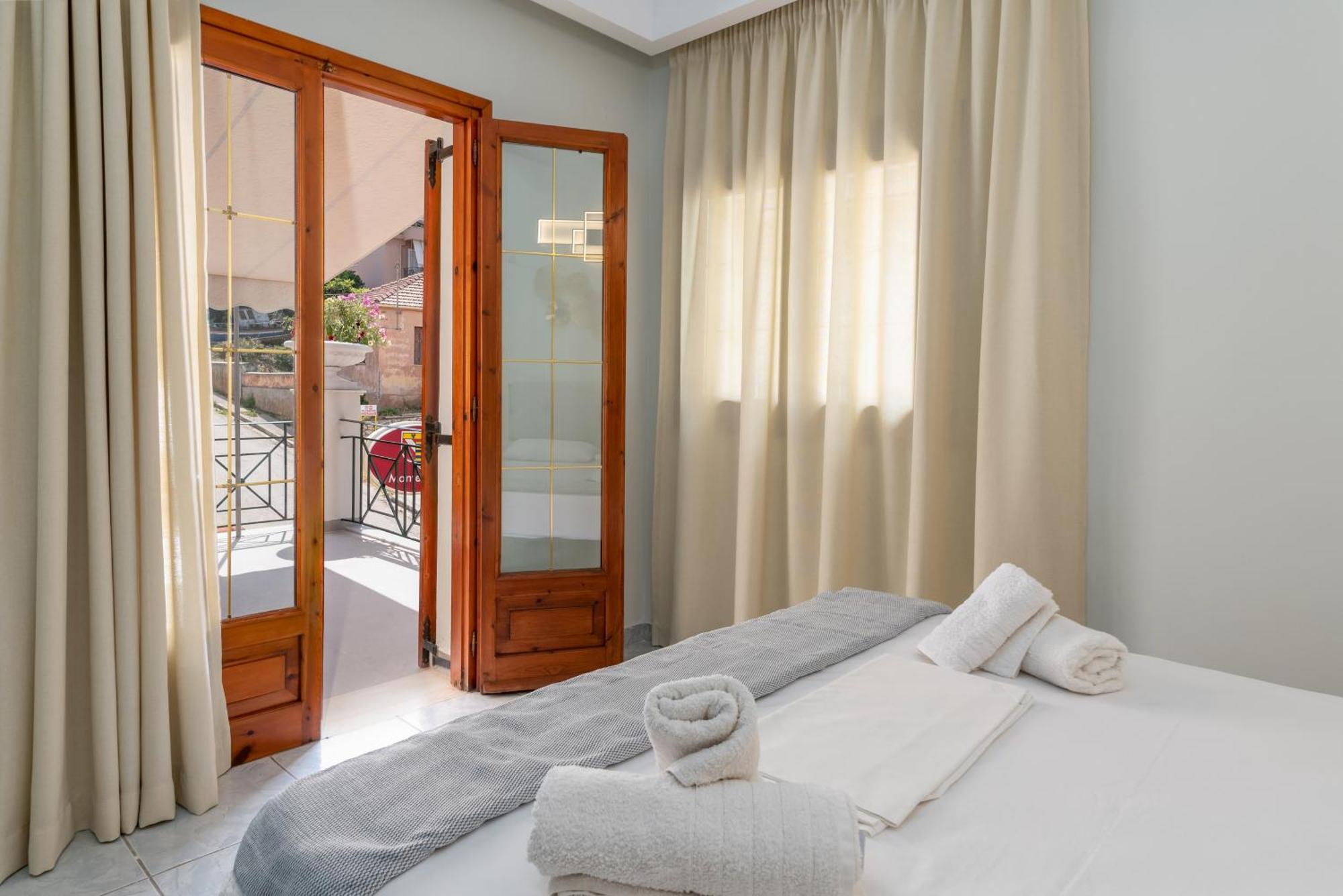 Monteduca Apartments Argostoli  Ngoại thất bức ảnh